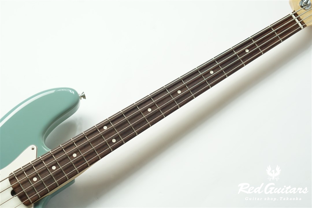 Fender American Professional Jazz Bass - Sonic Gray | Red Guitars